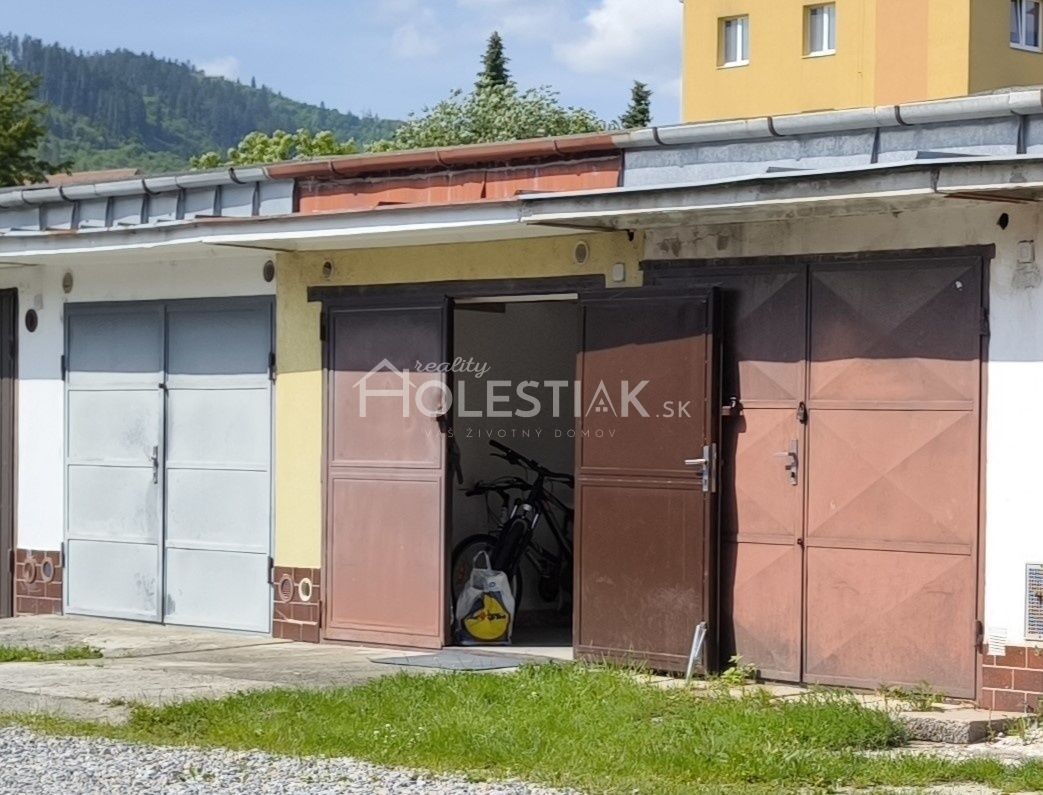 Predám garáž v centre KNM, iba u nás