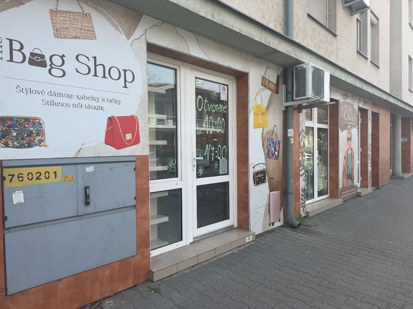 33Reality | Na prenájom obchodný priestor v centre mesta Dunajská Streda!