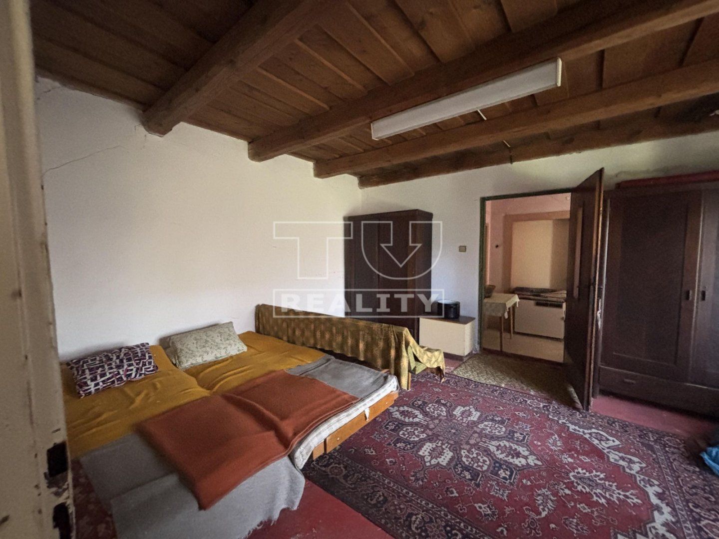 IBA U NÁS! RODINNÝ DOM NA POZEMKU 1011 m2 TRENČIANSKE MITICE