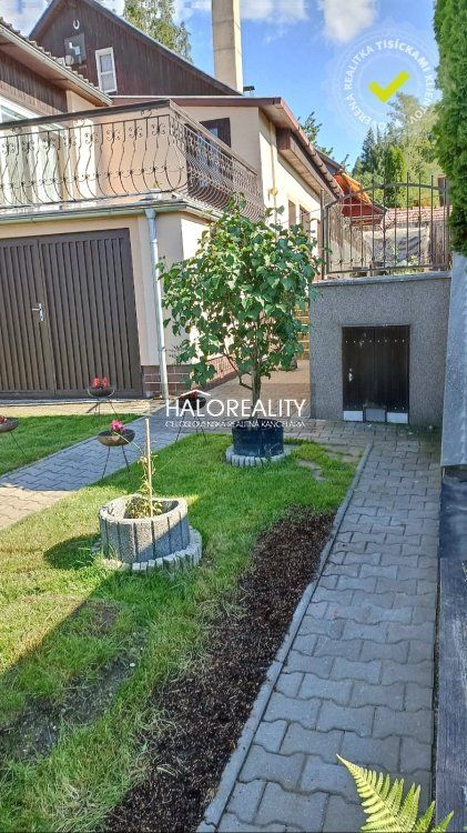HALO reality - REZERVOVANÉ (prihláste sa na čakaciu listinu) - Predaj, rodinný dom Handlová - EXKLUZÍVNE HALO REALITY