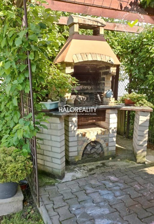 HALO reality - REZERVOVANÉ (prihláste sa na čakaciu listinu) - Predaj, rodinný dom Handlová - EXKLUZÍVNE HALO REALITY