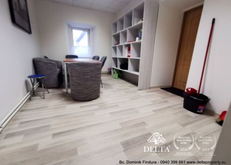 DELTA - ŠTÝLOVÉ KANCELÁRSKO-OBCHODNÉ PRIESTORY NA NÁMESTÍ V POPRADE