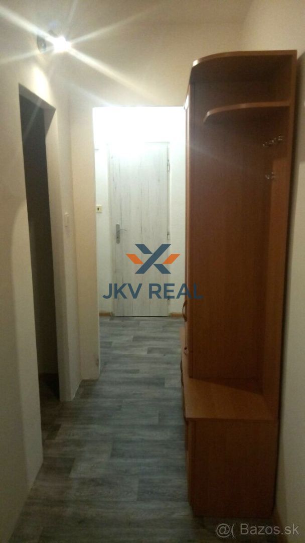 Prenajmem  2 izbový byt na sidlisku 3