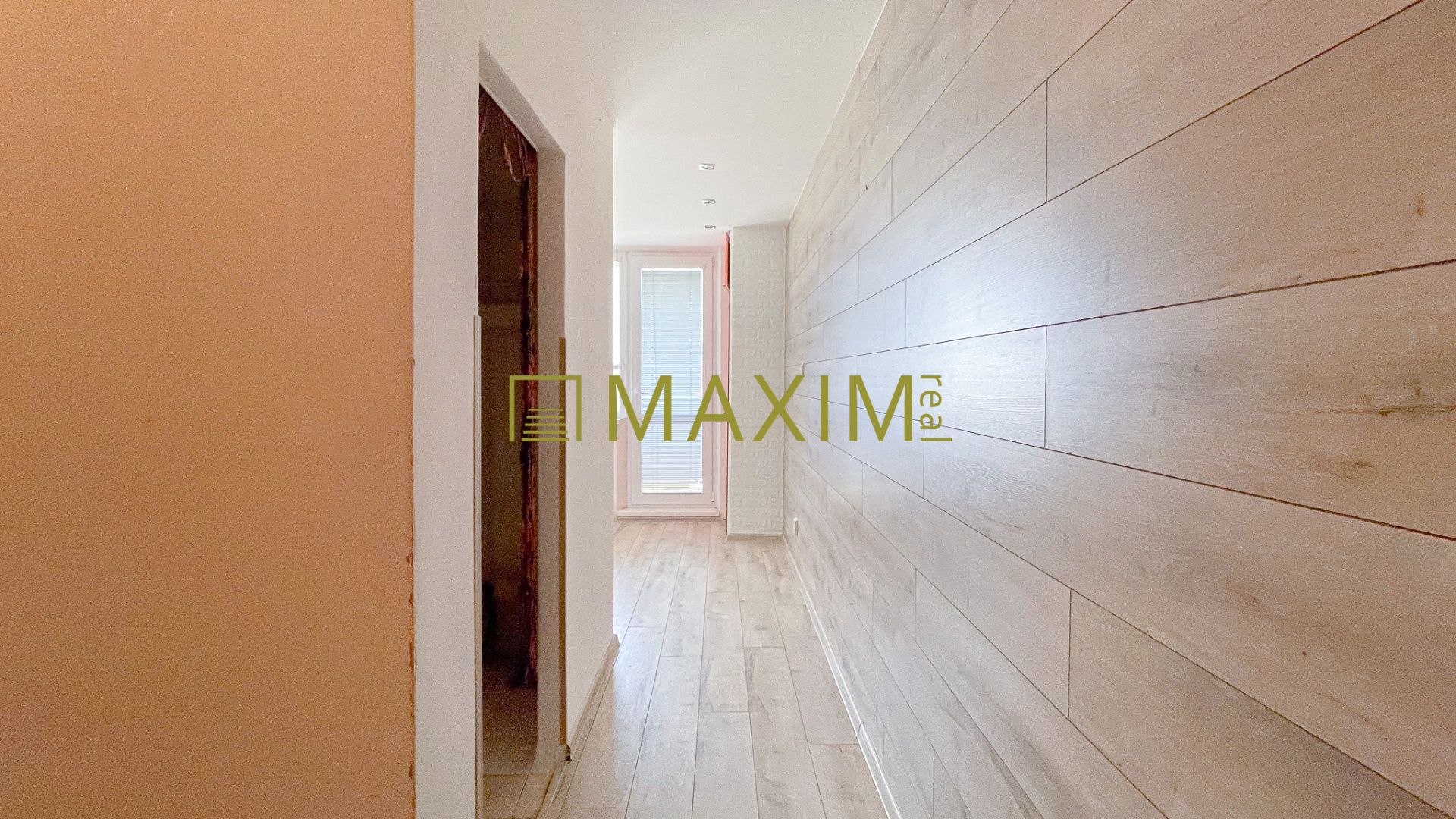 Na predaj byt 42m2 + 2 lodžie 6,4m2, REZERVOVANÉ