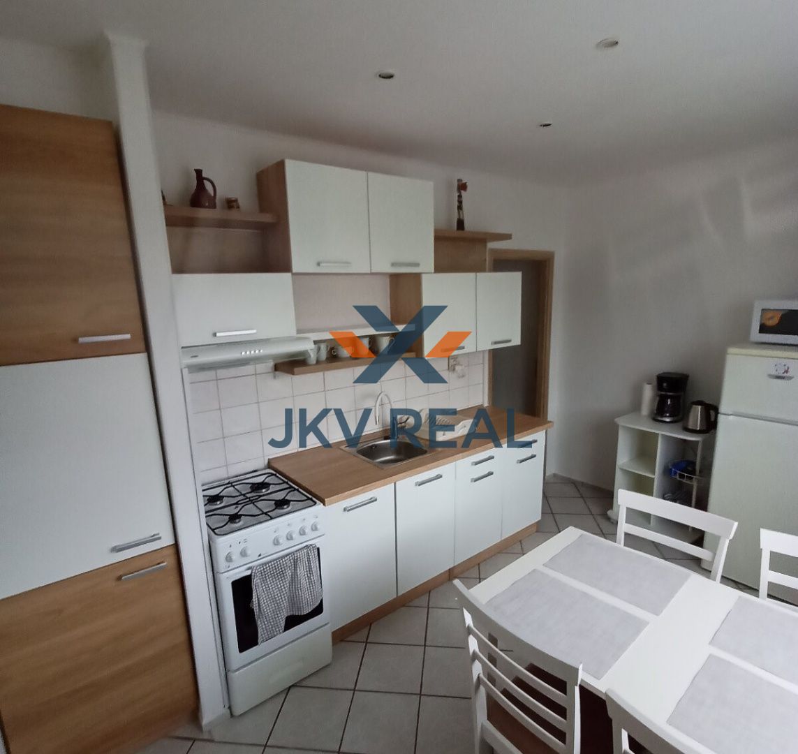 Na prenájom 1 izbový byt v Lamači - Studenohorska ul.