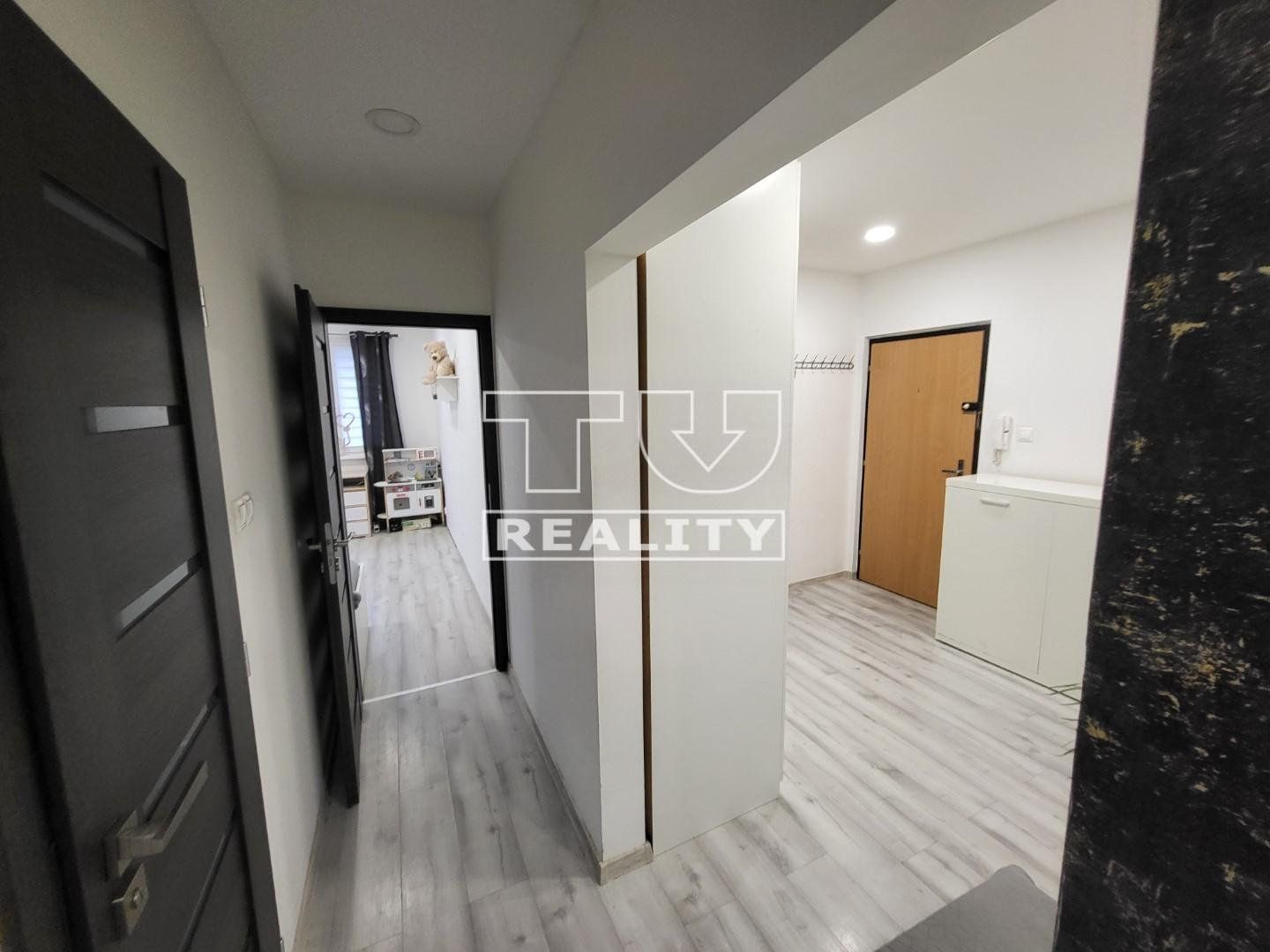 Kompletne zrekonštruovaný 3-izbový byt s balkónom na Rezedovej ulici - 67,5 m²