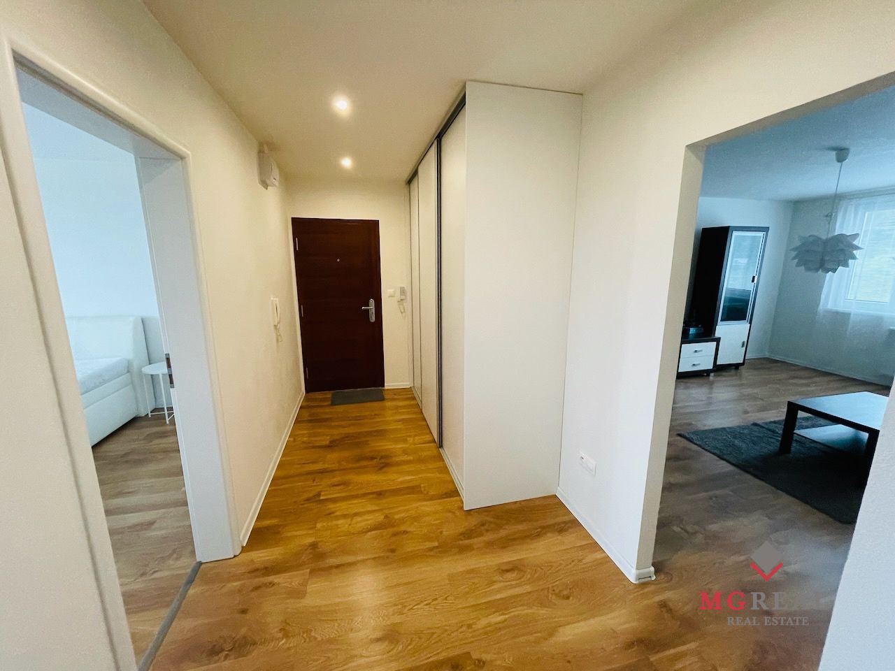 Na predaj 3-izbový byt, 77 m² s loggiou – Partizánske, sídlisko Šípok – kompletne zrekonštruovaný