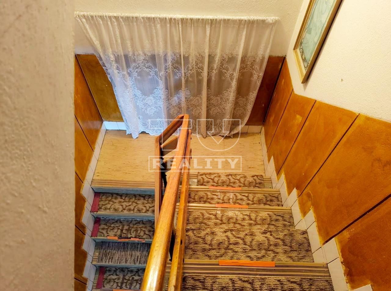 TUreality ponúka na predaj priestranný  Rodinný dom len 11km od Popradu