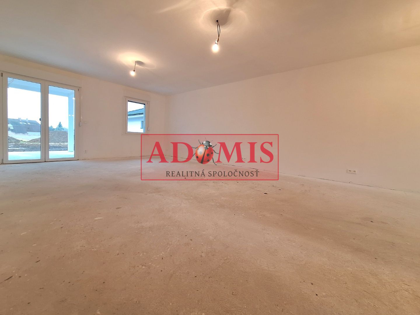 Predám 4izb. bungalov Ruskov, 139m2, pozemok 652m2 Ruskov, len 15min z Košíc