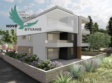 Novostavba strešného apartmánu vo výbornej lokalite 70 metrov od mora Sukošan-Chorvátsko