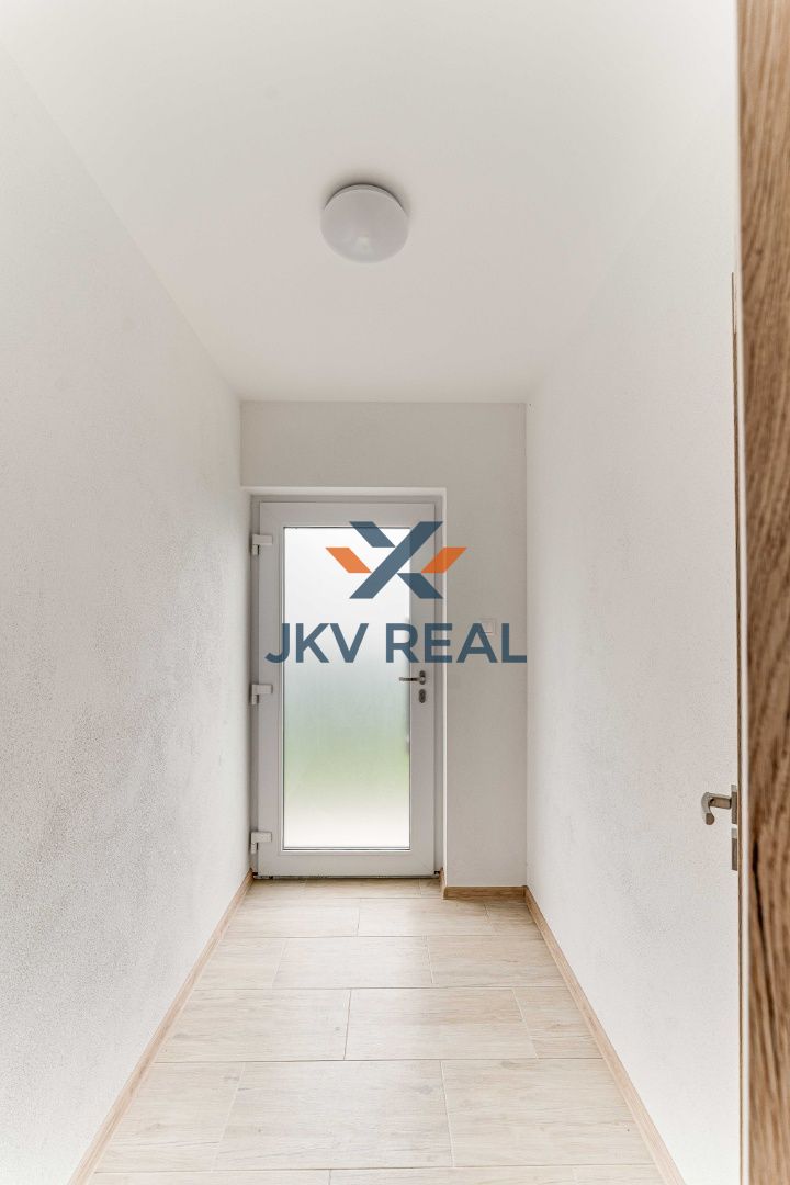Investujte do kvality života: Novostavba č:2 v Bošanoch s kompletnou občianskou vybavenosťou!