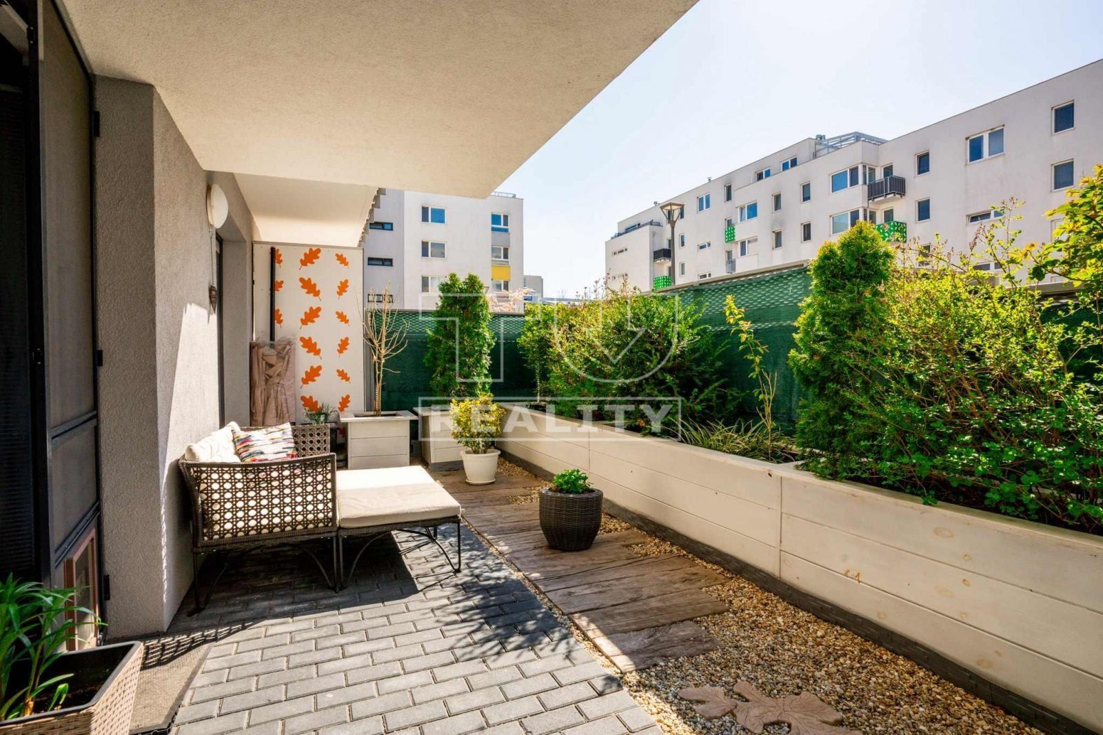 TUreality exkluzívne ponúka krásny 2i byt v Novostavbe TAMMI s predzáhradkou, parking, pivnica, 78,97m2.