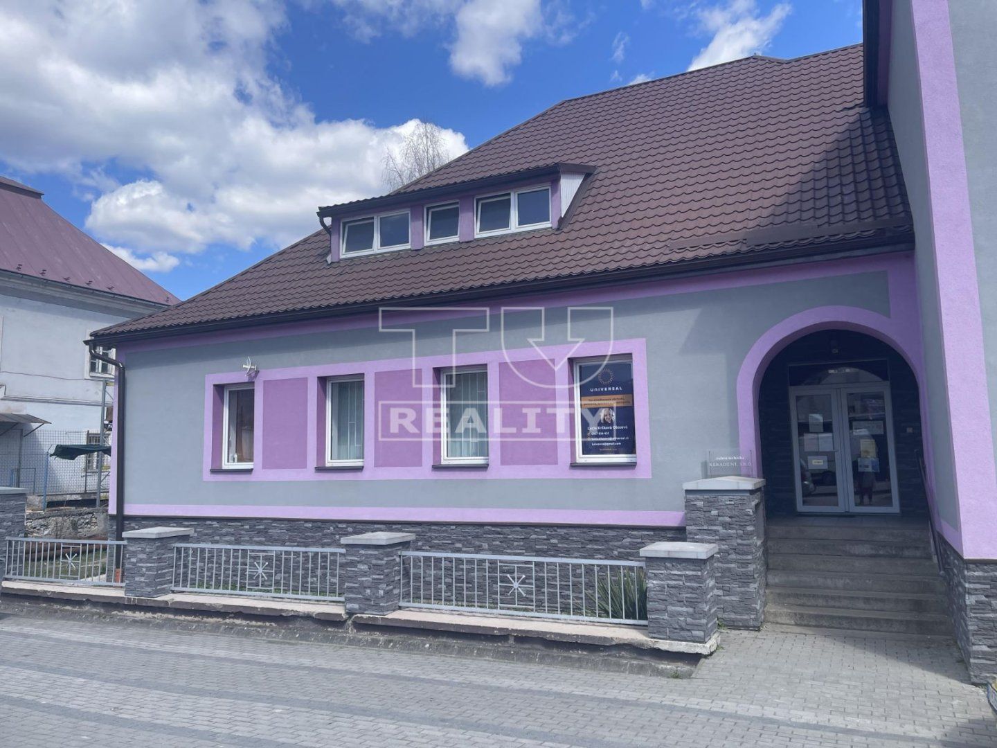 Prenájom - kancelária s parkovaním