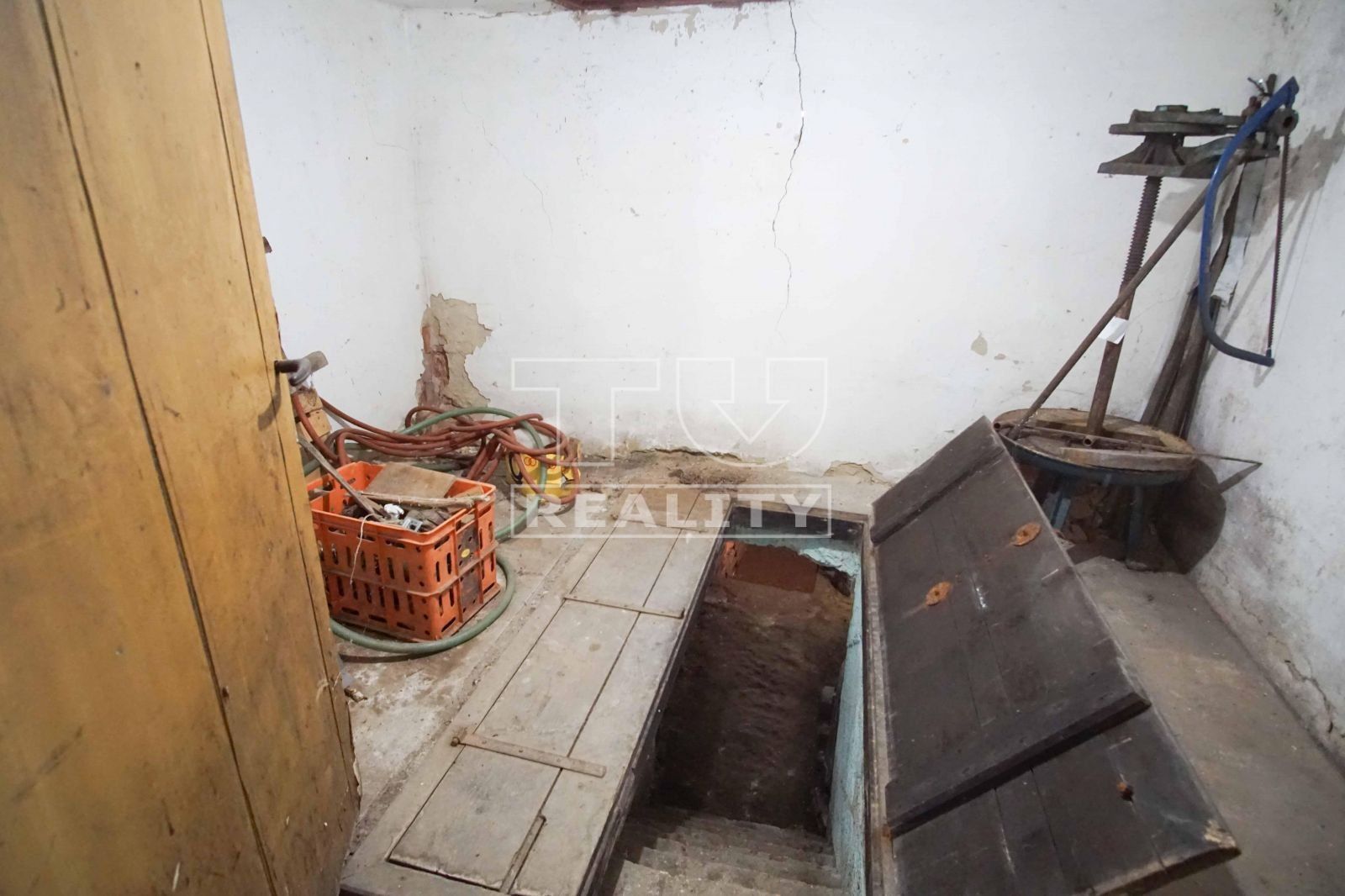 Na predaj pivničný dom, Svätý Peter, 464 m²