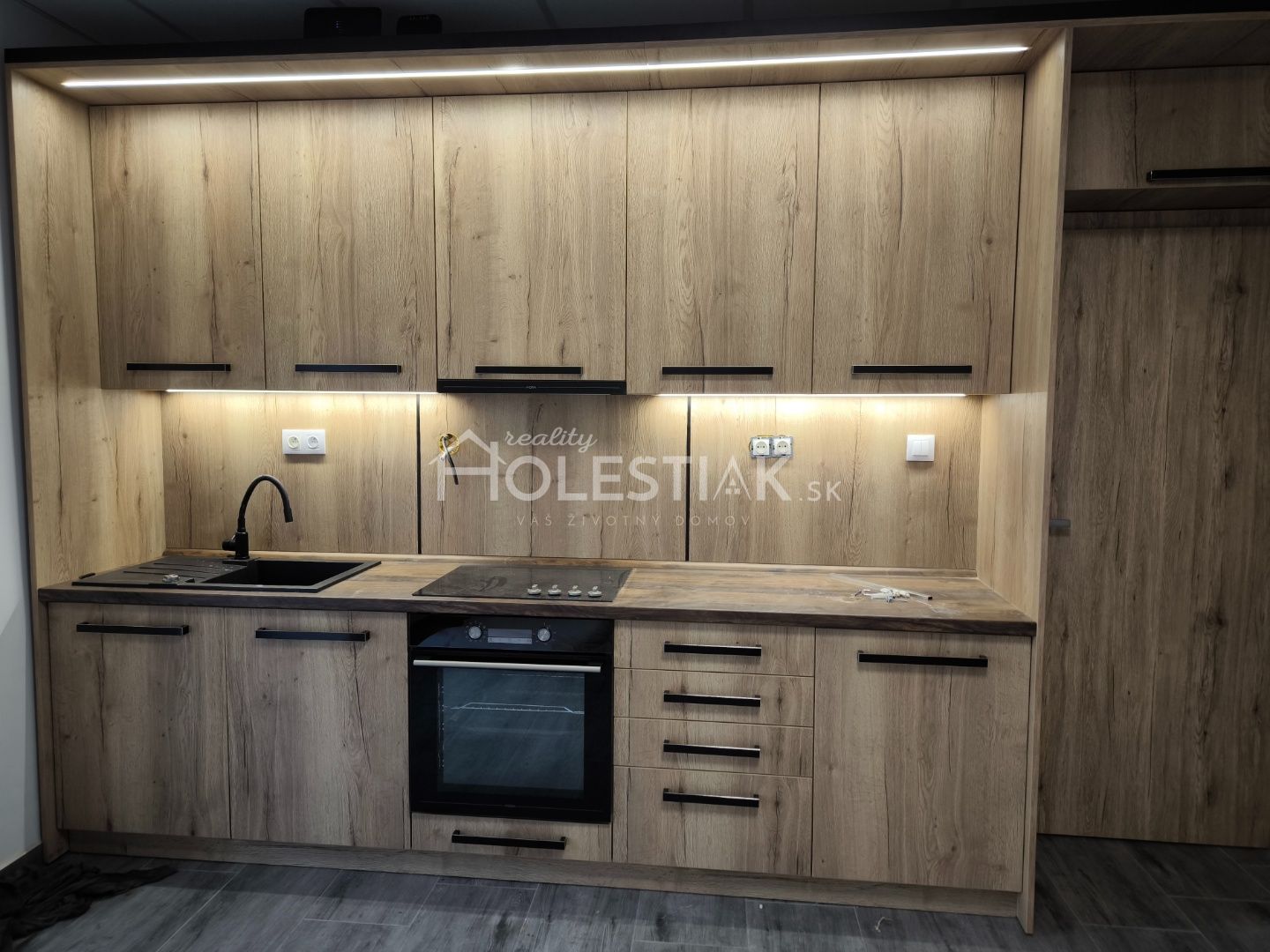 Iný-Prenájom-Čadca-490.00 €