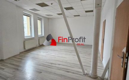 Na prenájom dvojkancelária o výmere 49 m2 v administratívnej časti Hotela Saffron.