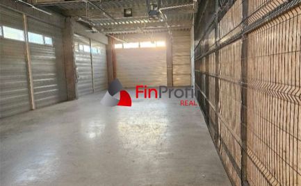 Na prenájom vykurovaný priestor s výmerou 90 m2. Vhodný na skladovanie, predajňu, showroom alebo kancelárie.