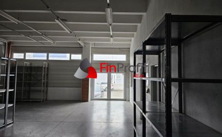 Vykurovaný skladovo-obchodný priestor s výmerou 300 m2. Vhodný na skladovanie, predajňu alebo showroom.