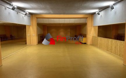 Na prenájom pekný nebytový priestor 170 m2 so sociálnym zázemím.