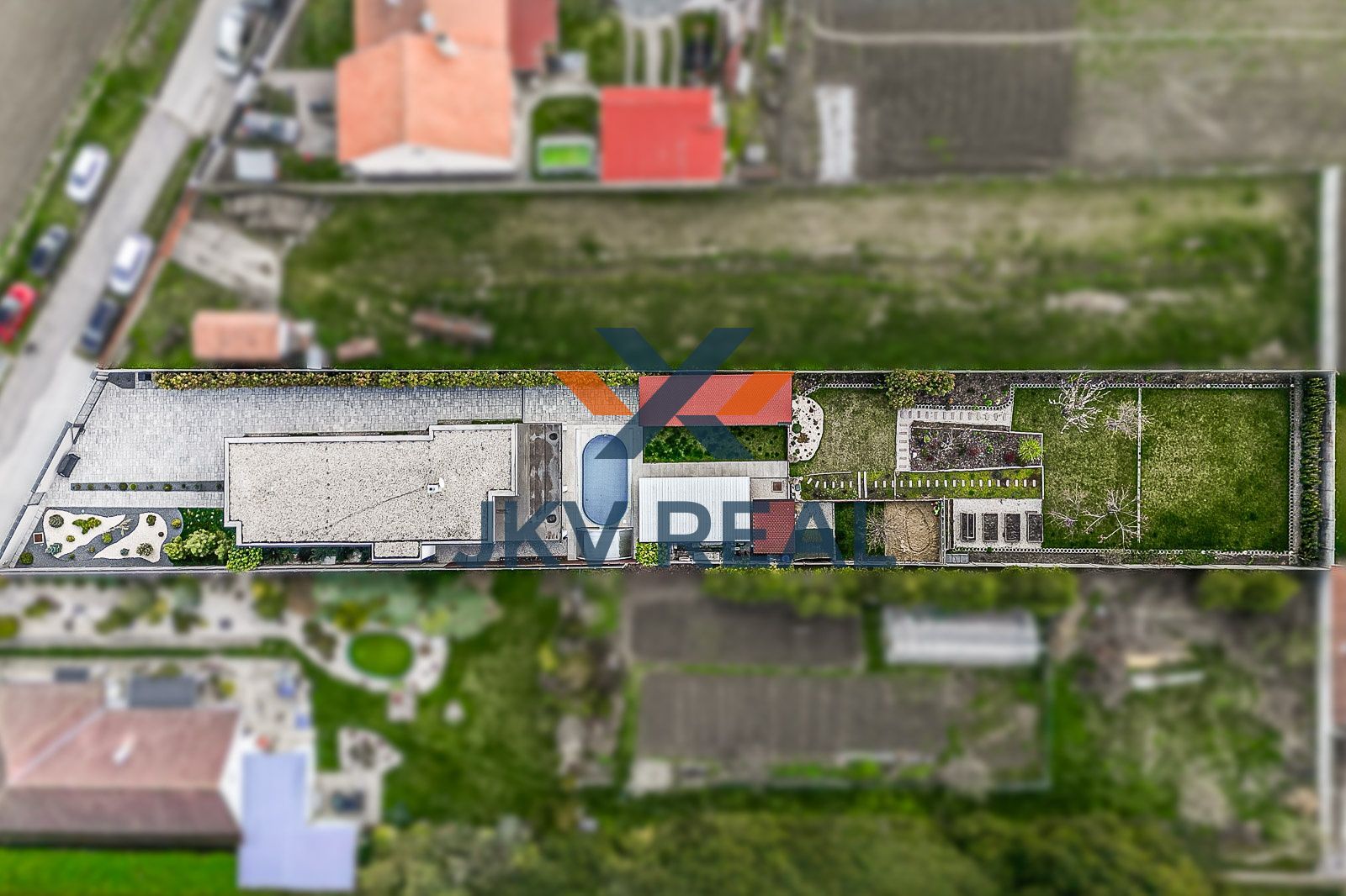 Moderný 5izbový rodinný dom s bazénom a altánkom | Veľké Úľany