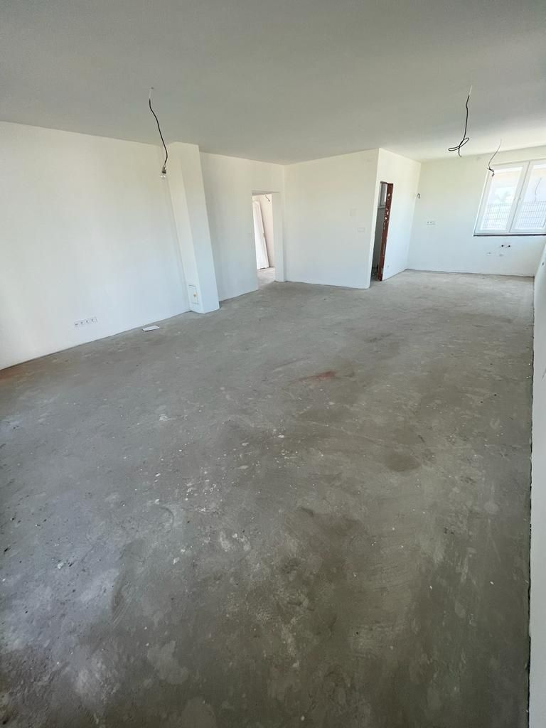 Moderný 4-izbový rodinný dom s krytou terasou a podlahovým plynovým kúrením