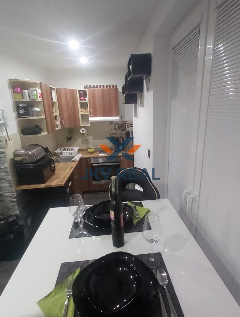 Na predaj útulný 1 izbový byt po kompletnej rekonštrukcii s parkovacím miestom  na Žilinskej ulici