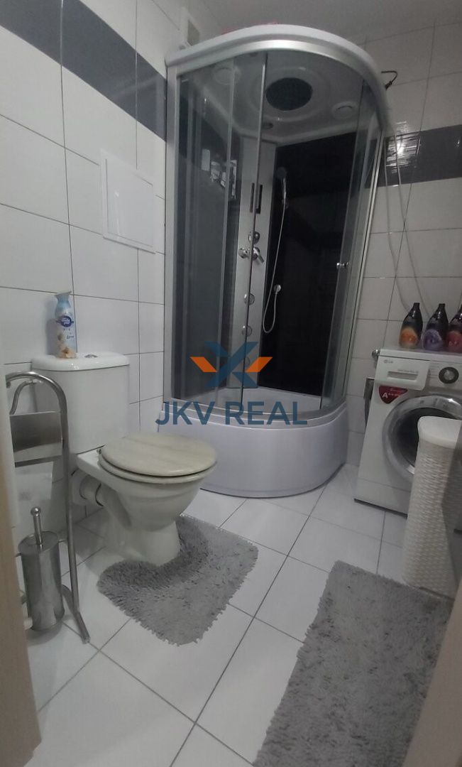 Na predaj útulný 1 izbový byt po kompletnej rekonštrukcii s parkovacím miestom  na Žilinskej ulici