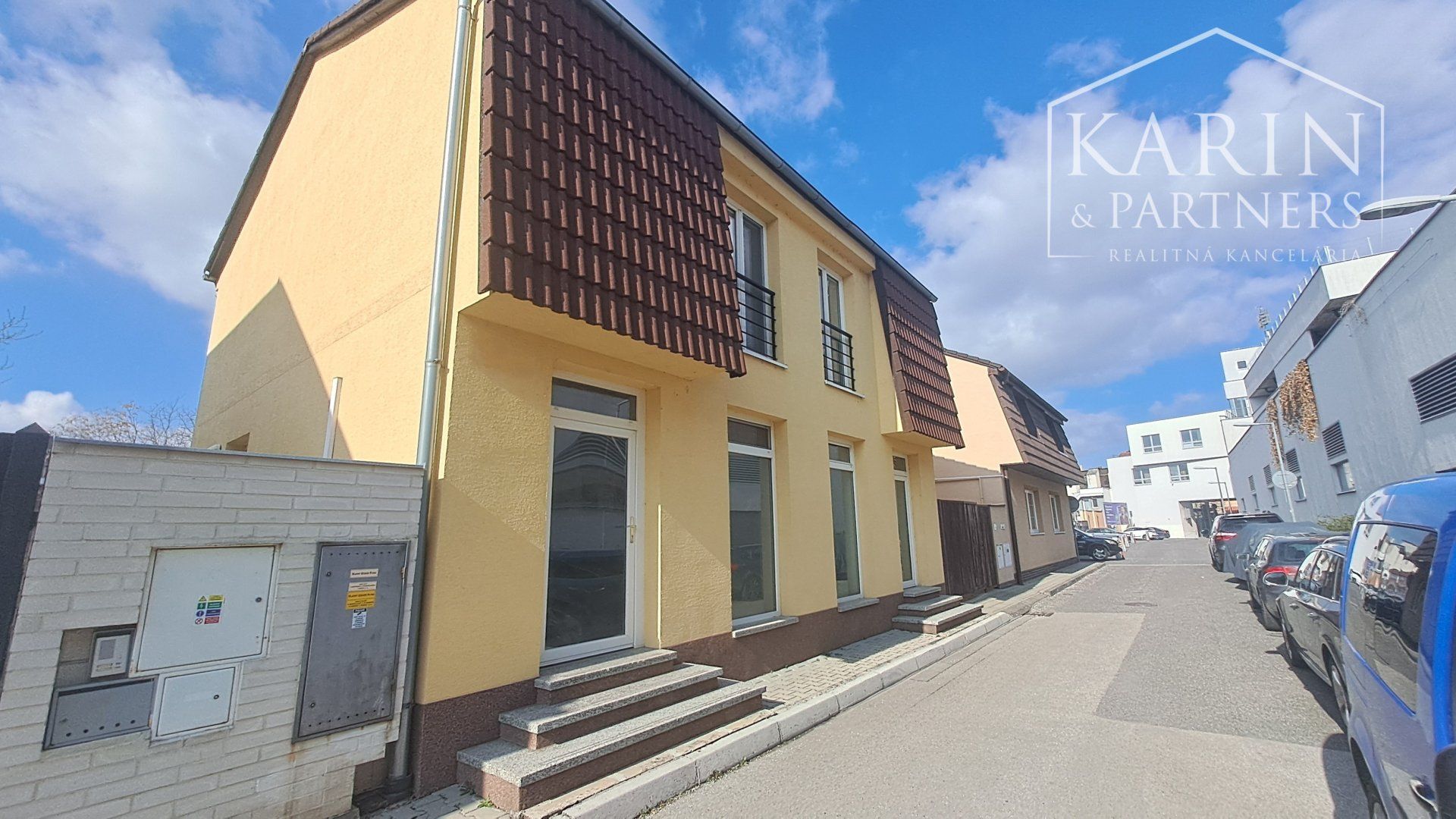 Prenájom klimatizovaný priestor v úplnom centre Piešťan, Hviezdoslavova ulica