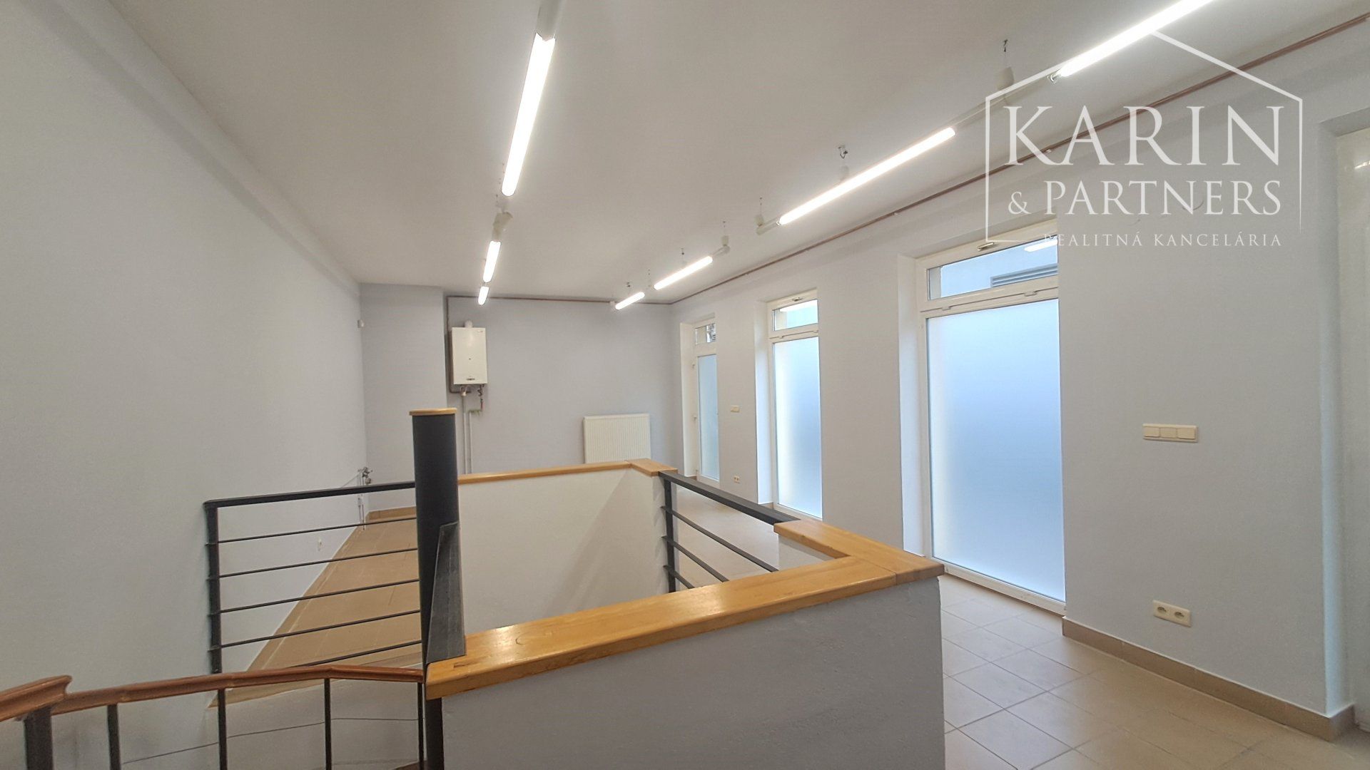 Prenájom klimatizovaný priestor v úplnom centre Piešťan, Hviezdoslavova ulica