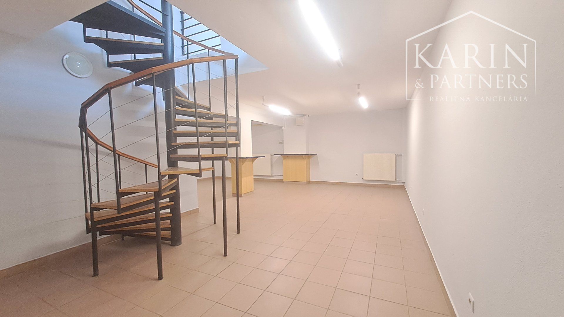 Prenájom klimatizovaný priestor v úplnom centre Piešťan, Hviezdoslavova ulica