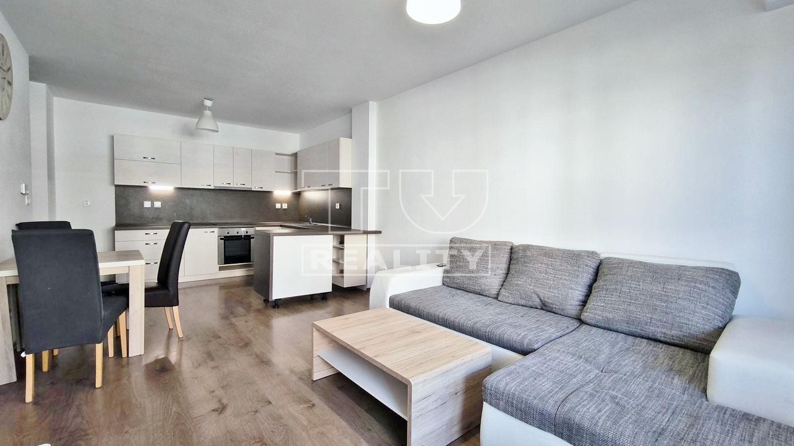 Priestranný 2-izbový byt s loggiou – moderný a útulný domov v meste pod Karpatmi, PEZINOK, 55,81 m2