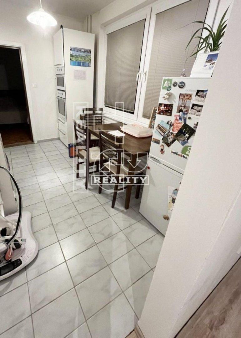 TUreality ponúka na predaj 3i byt na sídlisku Sekier vo Zvolene o výmere 63 m² po kompletnej rekonštrukcii