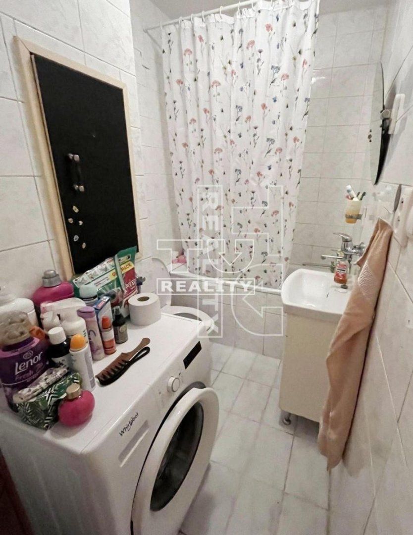 TUreality ponúka na predaj 3i byt na sídlisku Sekier vo Zvolene o výmere 63 m² po kompletnej rekonštrukcii