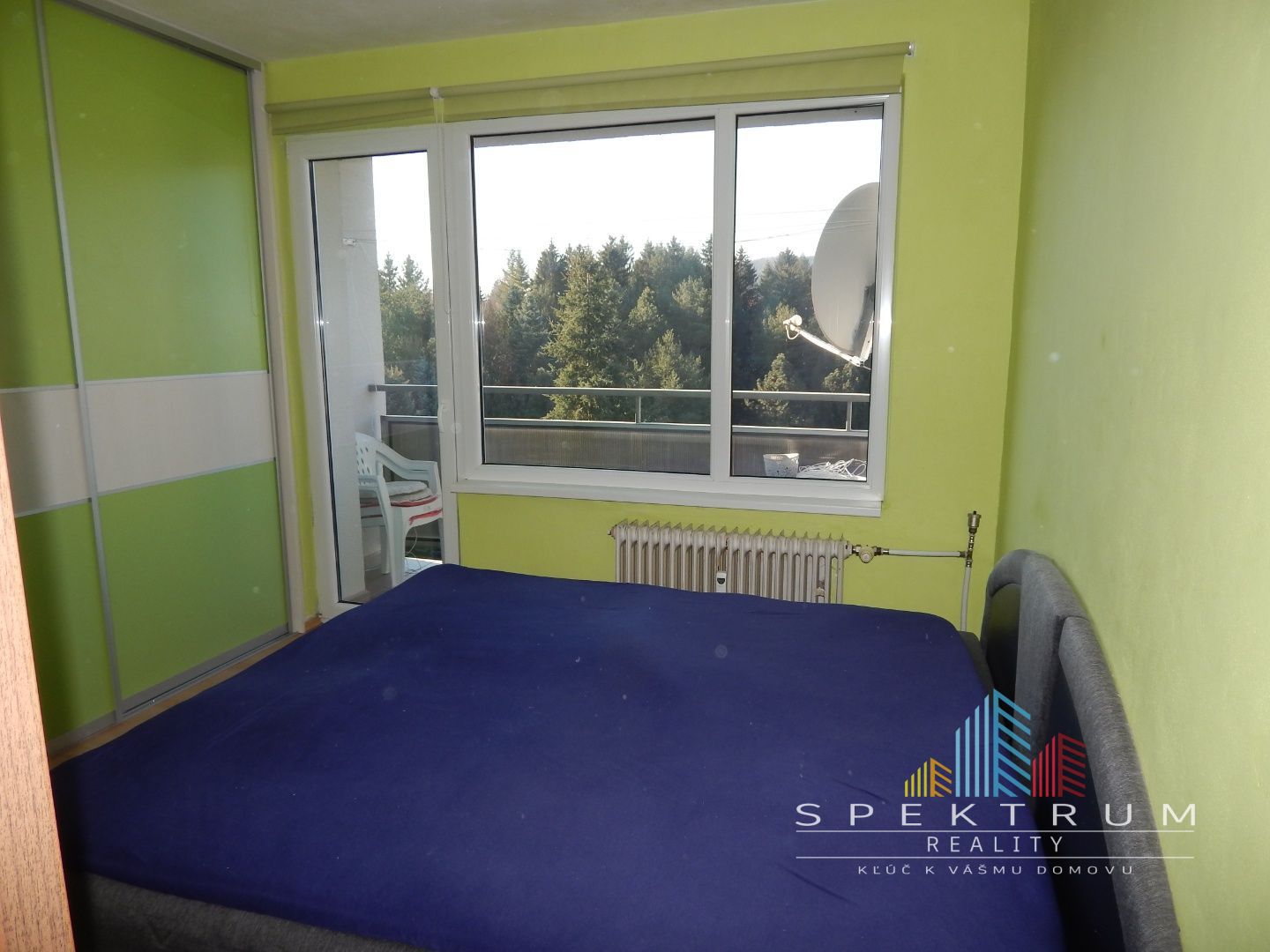 SPEKTRUM REALITY- Na Predaj komplet rekonštruovaný 3-izbový byt, 75 m2, 2x loggia, Handlová, ul. Morovnianská Cesta