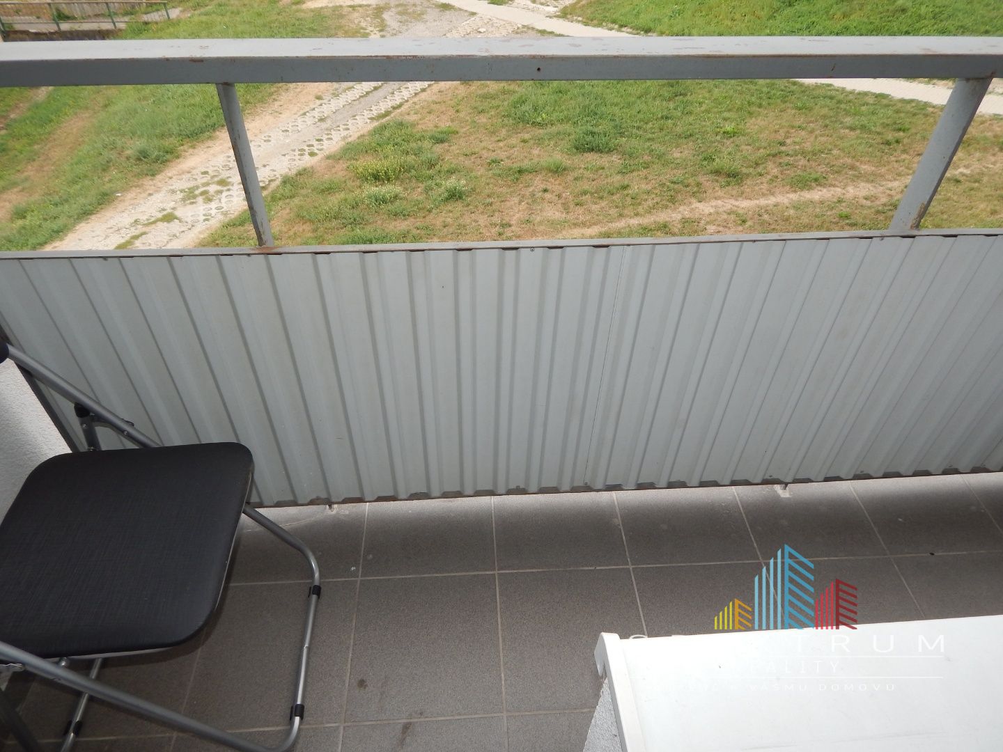 REZERVOVANÉ-SPEKTRUM REALITY- Na Predaj veľkometrážny 2 -izbový byt, 64 m2, 3x Loggia, Handlová, okres Prievidza