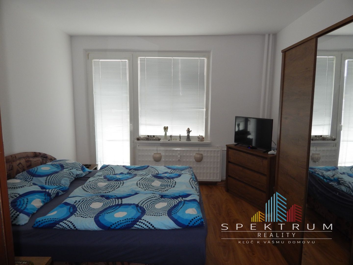 REZERVOVANÉ-SPEKTRUM REALITY- Na Predaj veľkometrážny 2 -izbový byt, 64 m2, 3x Loggia, Handlová, okres Prievidza
