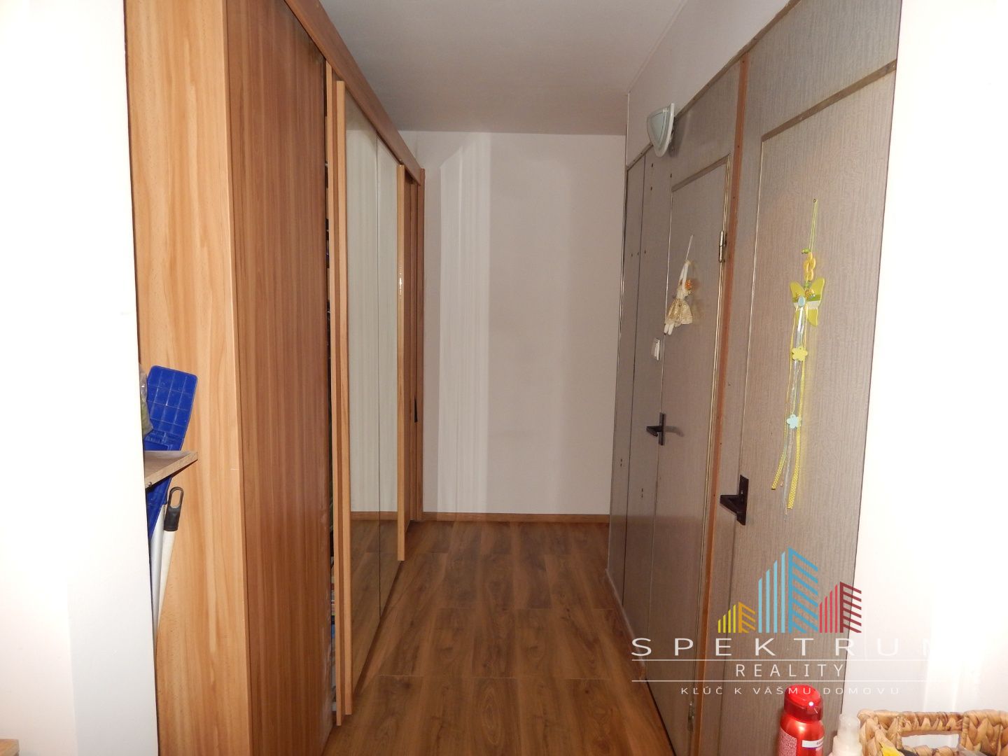 REZERVOVANÉ-SPEKTRUM REALITY- Na Predaj veľkometrážny 2 -izbový byt, 64 m2, 3x Loggia, Handlová, okres Prievidza
