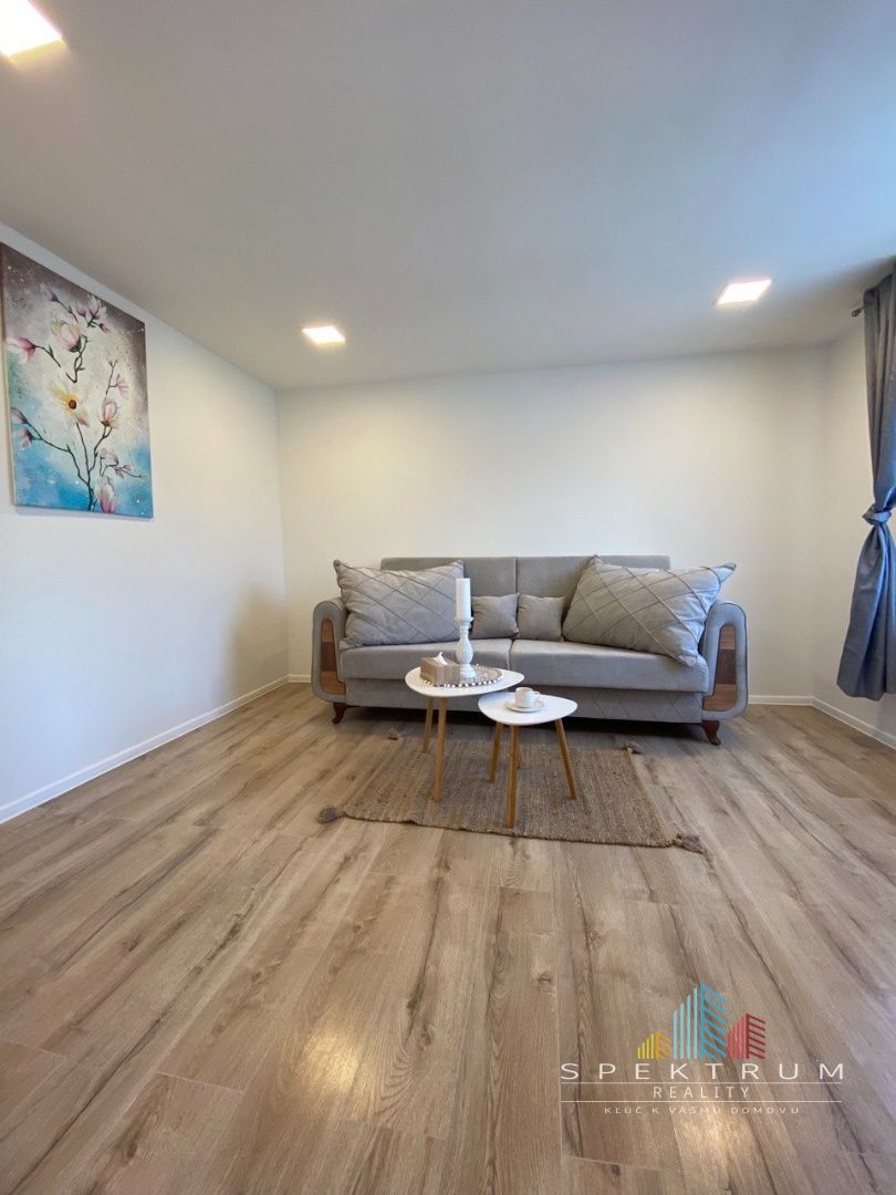 SPEKTRUM REALITY- Na PREDAJ 1 -izbový byt, 28 m2, Handlová, 29.Augusta