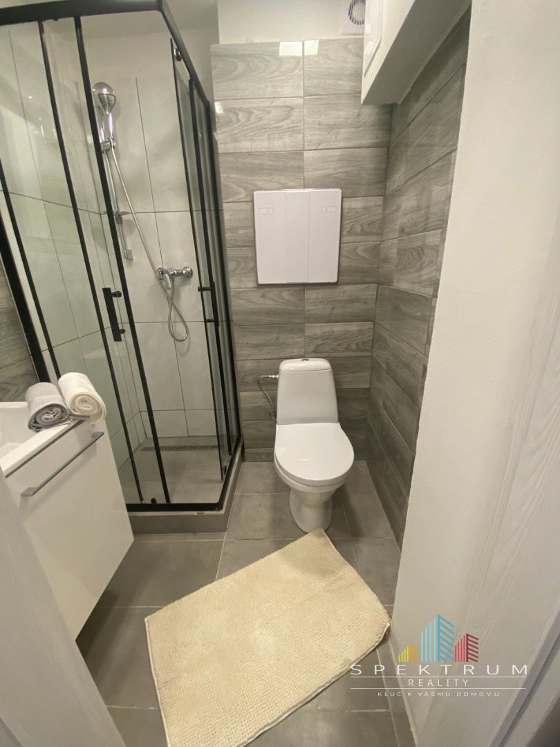 SPEKTRUM REALITY- Na PREDAJ 1 -izbový byt, 28 m2, Handlová, 29.Augusta