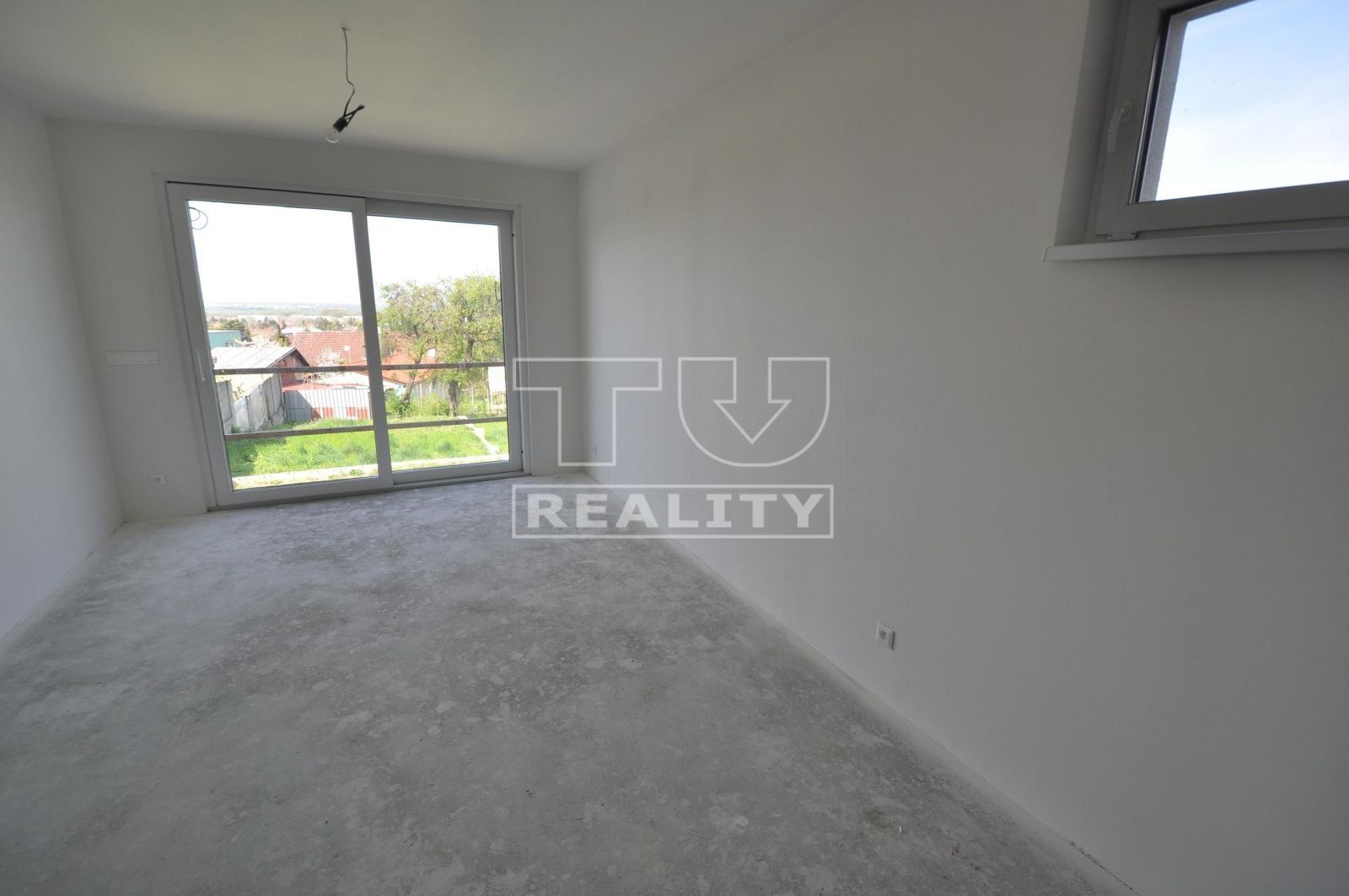 Hotovo, skolaudované, nasťahujte sa! Rodinný dom v Záhorskej Bystrici, 179m2