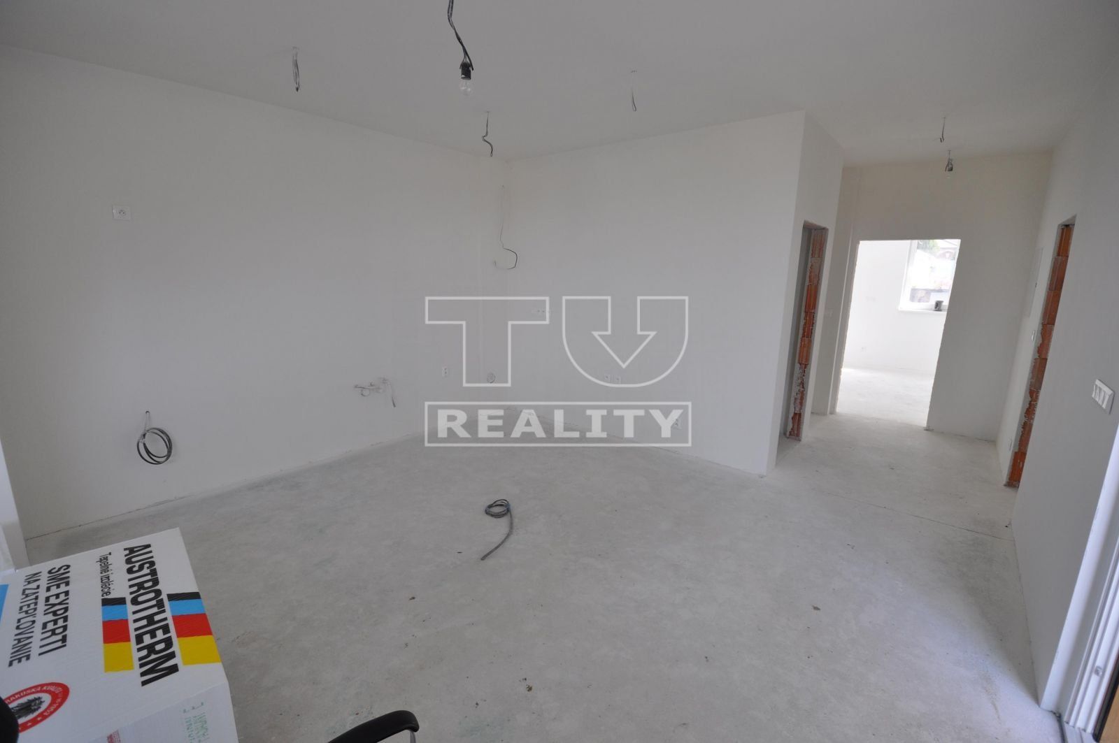 Hotovo, skolaudované, nasťahujte sa! Rodinný dom v Záhorskej Bystrici, 179m2