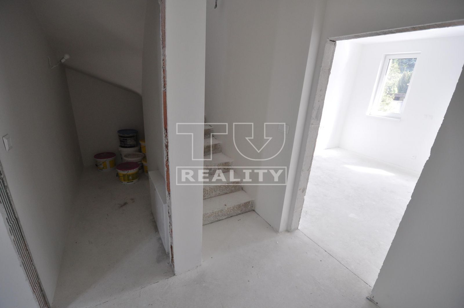 Hotovo, skolaudované, nasťahujte sa! Rodinný dom v Záhorskej Bystrici, 179m2