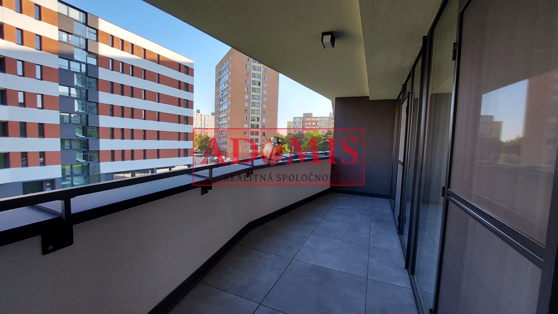 na prenájom bezbariérový byt 2+1, LAGO,Nad Jazerom Košice 78,5 m2, parking