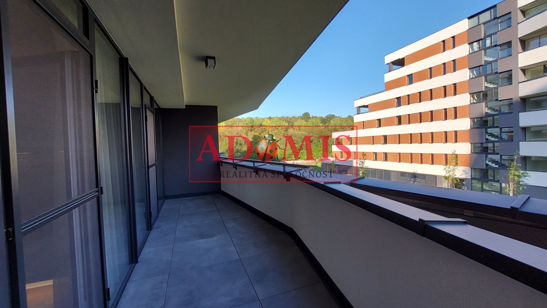 na prenájom bezbariérový byt 2+1, LAGO,Nad Jazerom Košice 78,5 m2, parking