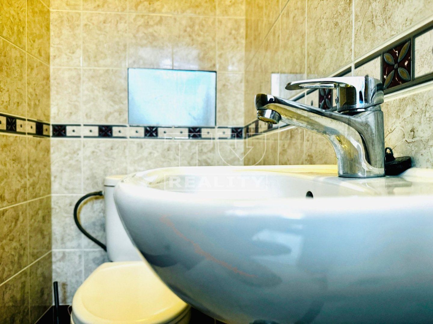 TUreality ponúka na prenájom krásny 2-izbový byt v centre Piešťan s terasou