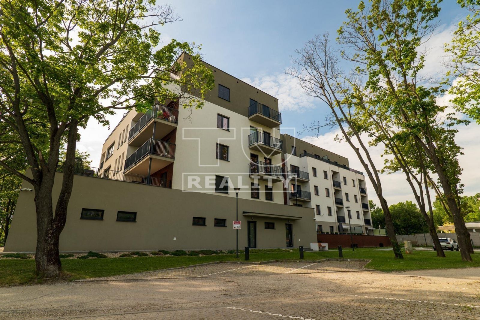Predaj Iný Iný-Predaj-Piešťany-199990.00 €