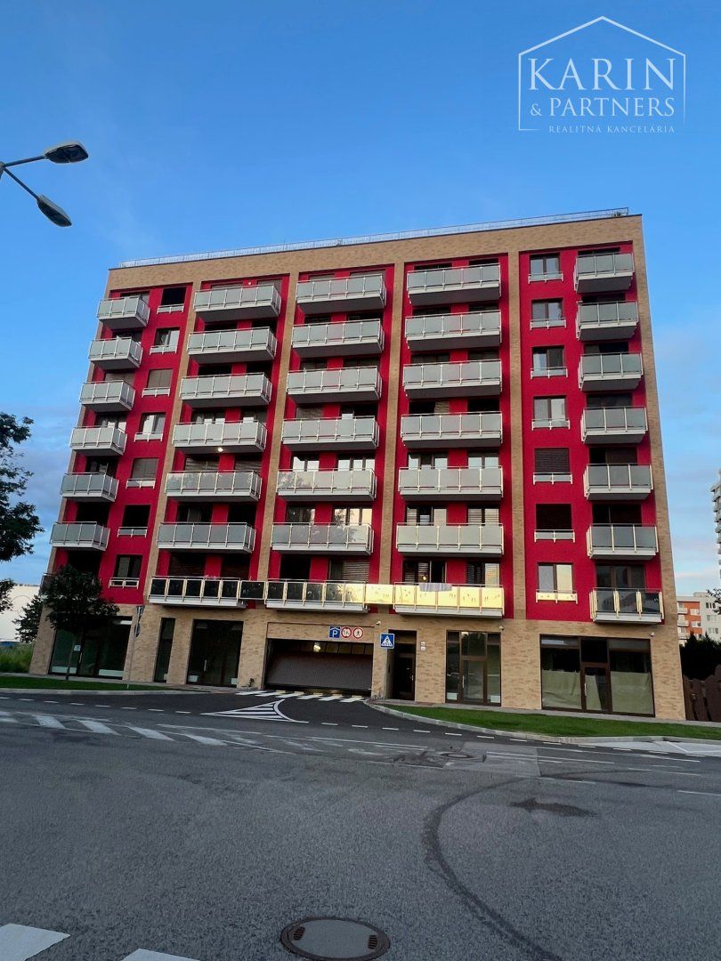 Iný-Prenájom-Bratislava - mestská časť Petržalka-700.00 €