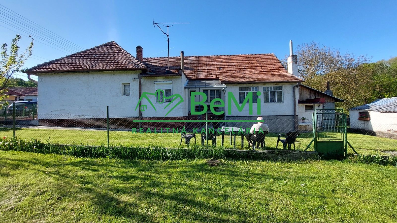 Predaj Rodinný dom Rodinný dom-Predaj-Tesáre-129000.00 €