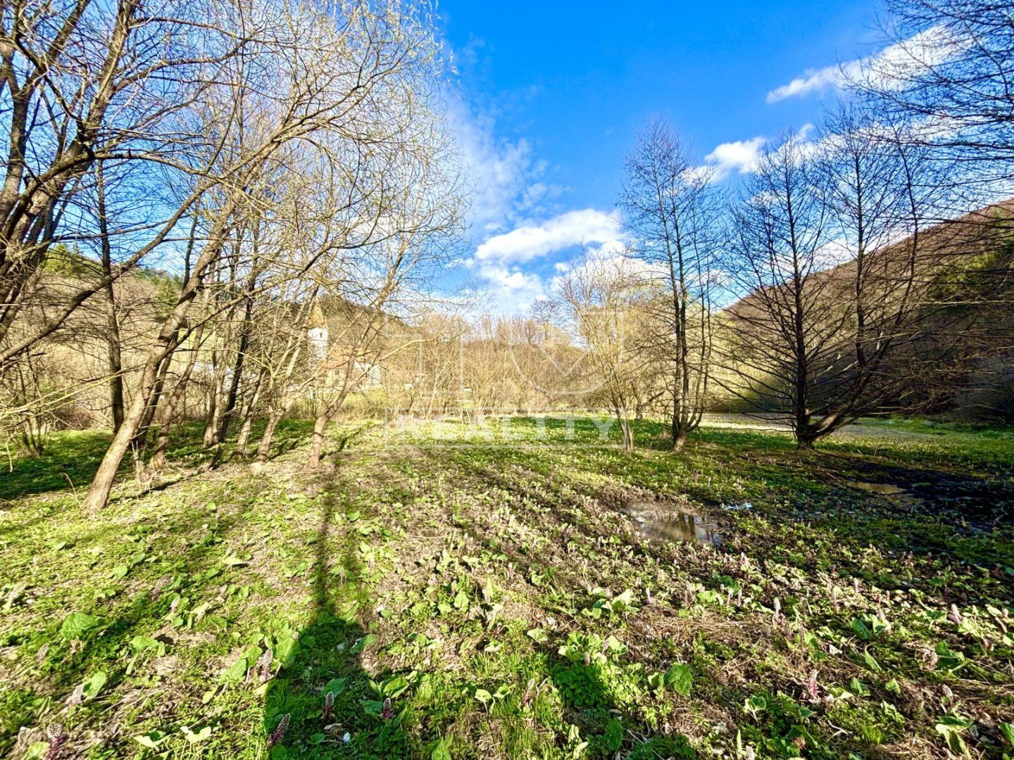 Na predaj pozemok v obci Píla