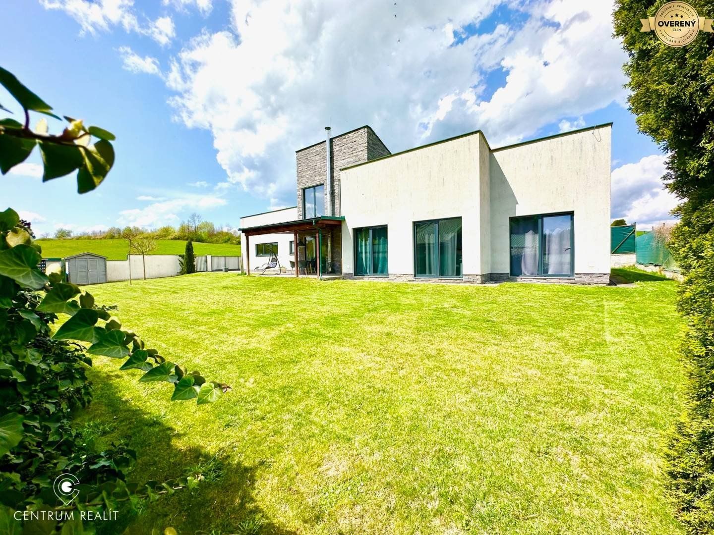 Predaj Rodinný dom Rodinný dom-Predaj-Veľká Lúka-499000.00 €